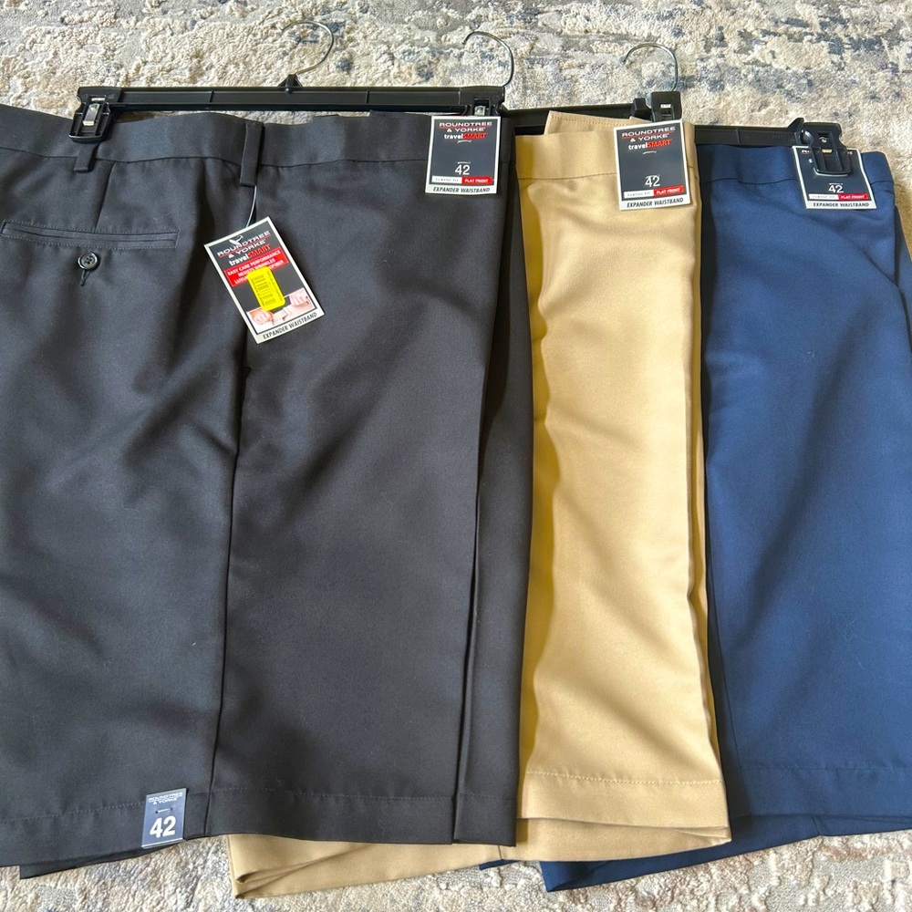 BRAND NEW ROUNDTREE AND YORKE MENS SHORTS BUNDLE